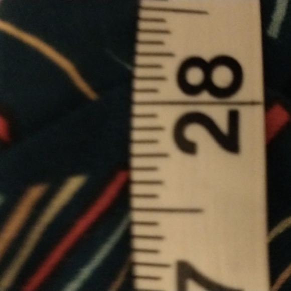 LuLaRoe woman's size M short sleeve tunic- Irma-NWT - Picture 8 of 10